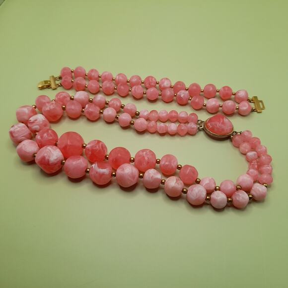 Vintage Pink Lucite Necklace Bracelet Set Chunky Marbled 1950s main image 7